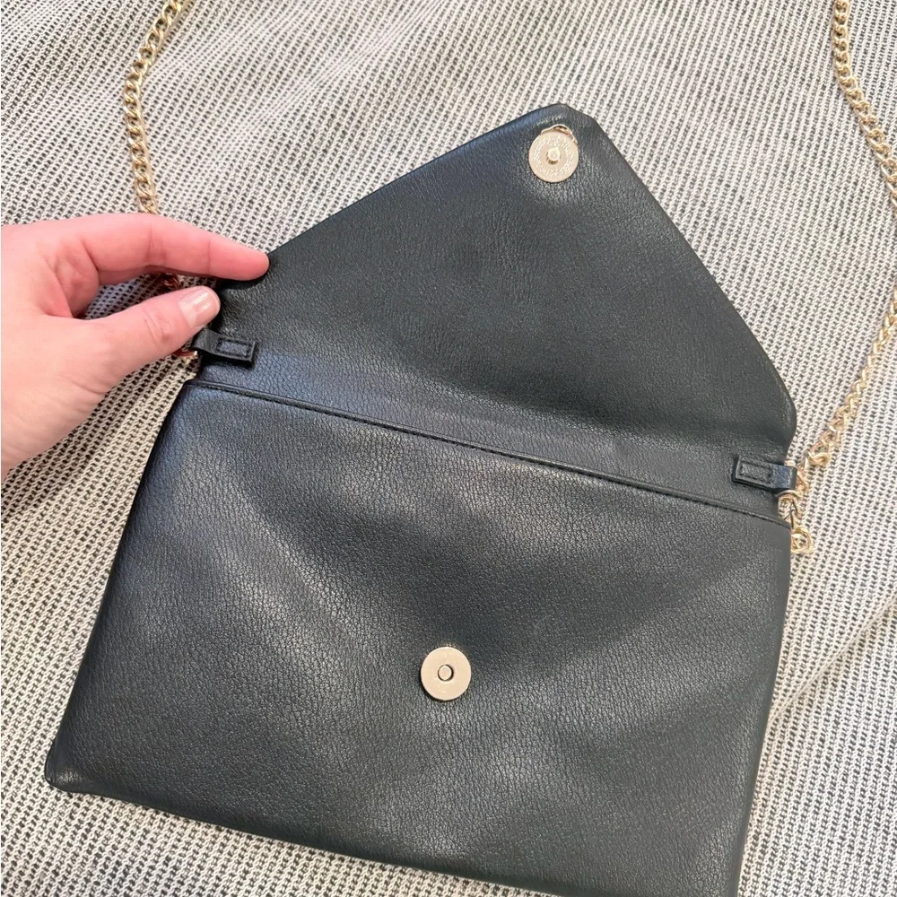 Black Faux Leather Envelope Crossbody w/ Gold Chain